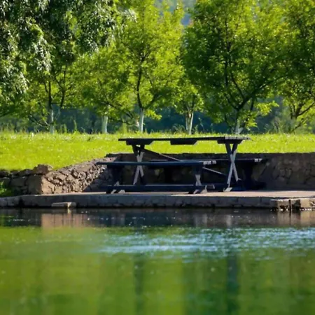 Sadrvan Noor Holiday home *
