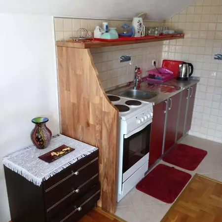 Casa de Férias Sadrvan Noor *
