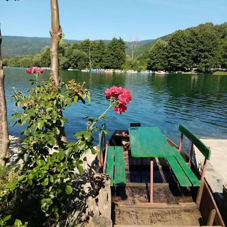 Casa de Férias Sadrvan Noor Otoka (Bihac)